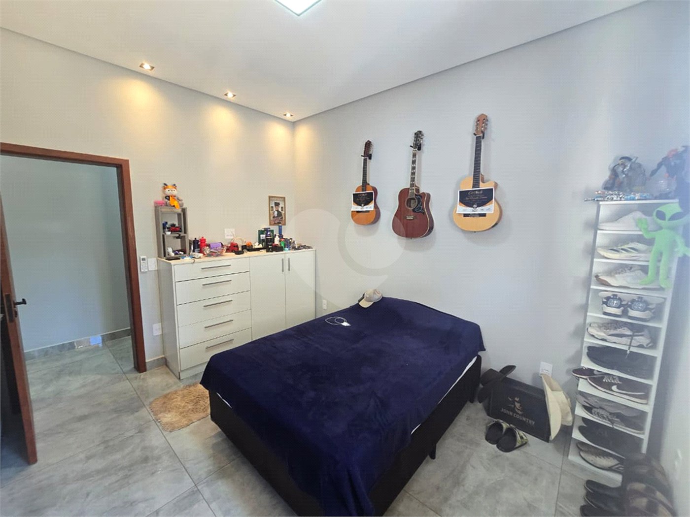 Casa à venda com 3 quartos, sendo 1 suíte, em Residencial Lago dos Ipês, Itapetininga, SP