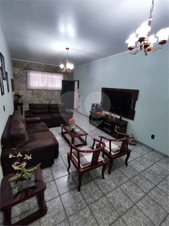 Sobrado à venda com 3 quartos, sendo 1 suíte, em Campos Elíseos, Ribeirão Preto, SP