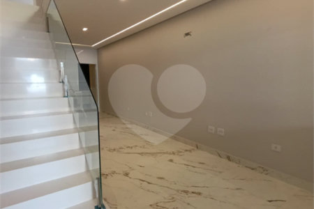 Sobrado à venda com 3 quartos, sendo 1 suíte, em Vila Medeiros, São Paulo, SP