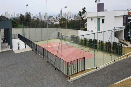 Casa à venda com 3 suítes no condomínio Amstalden Residence, Indaiatuba - SP