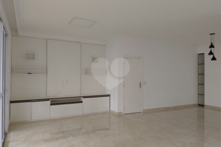 Apartamento à venda ou para alugar com 3 suítes em Indianópolis, São Paulo, SP
