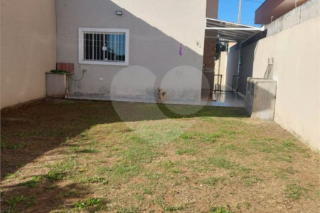 Sobrado à venda com 2 suítes em Nova Cerejeira, Atibaia, SP