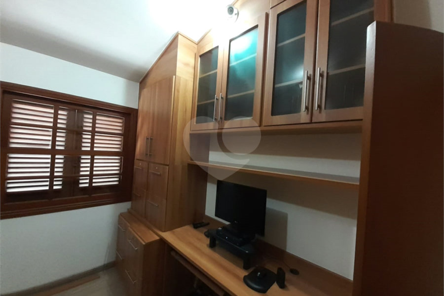 Sobrado à venda com 4 quartos, sendo 2 suítes,  em Tremembé, São Paulo, SP