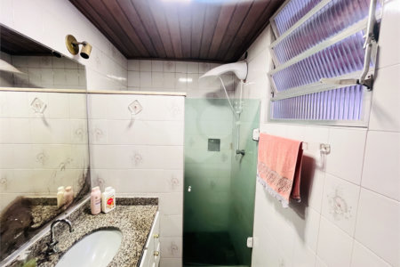 Casa à venda com 4 quartos, sendo 1 suíte, em Campo Grande, Rio de Janeiro, RJ