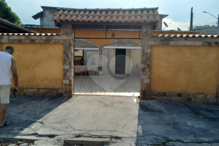 Casa à venda com 2 quartos, sendo 1 suíte, em Cosmos, Rio de Janeiro, RJ