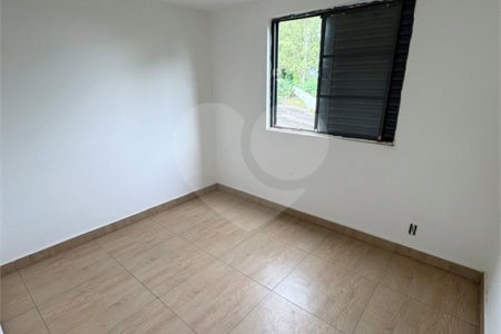 Casa para alugar com 2 quartos no condomínio Estrada do Preju, Itaquaquecetuba - SP