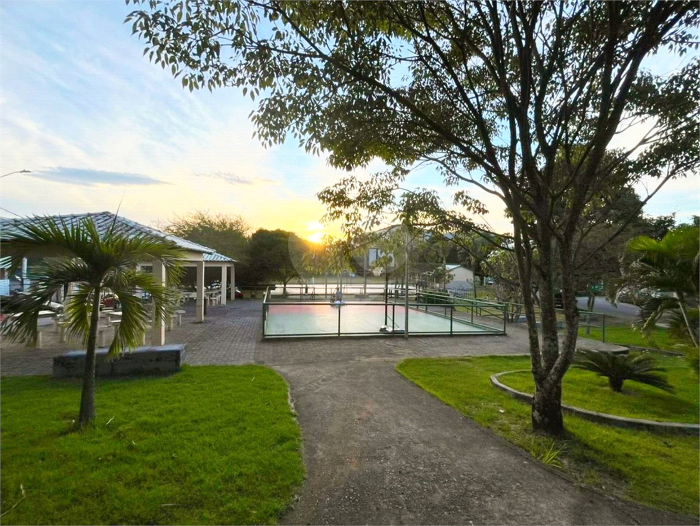 Casa à venda com 2 quartos, sendo 1 suíte, no condomínio Residencial Vale das Palmeiras, Rio de Janeiro - RJ