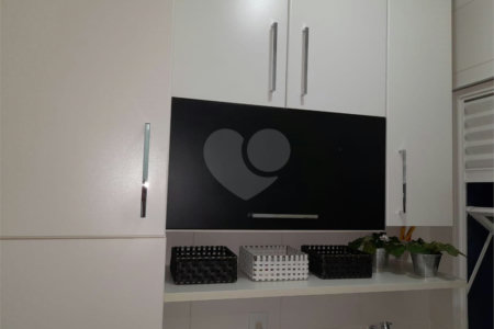 Apartamento à venda com 3 quartos, sendo 1 suíte,  no Centro, Mogi das Cruzes, SP