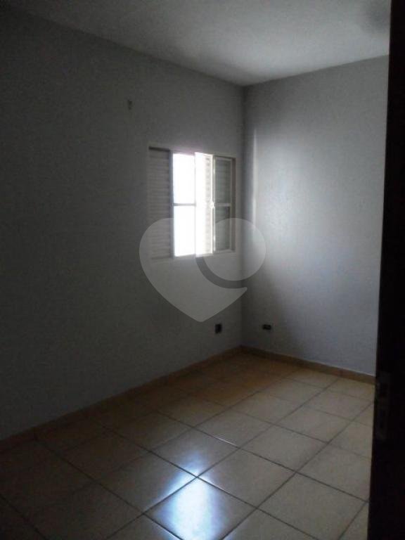 Sobrado à venda com 3 quartos, sendo 1 suíte, em Parque Continental, Guarulhos, SP