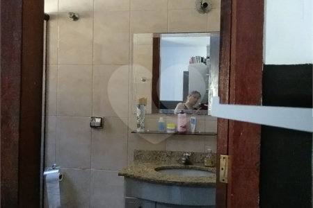Sobrado à venda com 3 quartos, sendo 1 suíte, em Chora Menino, São Paulo, SP