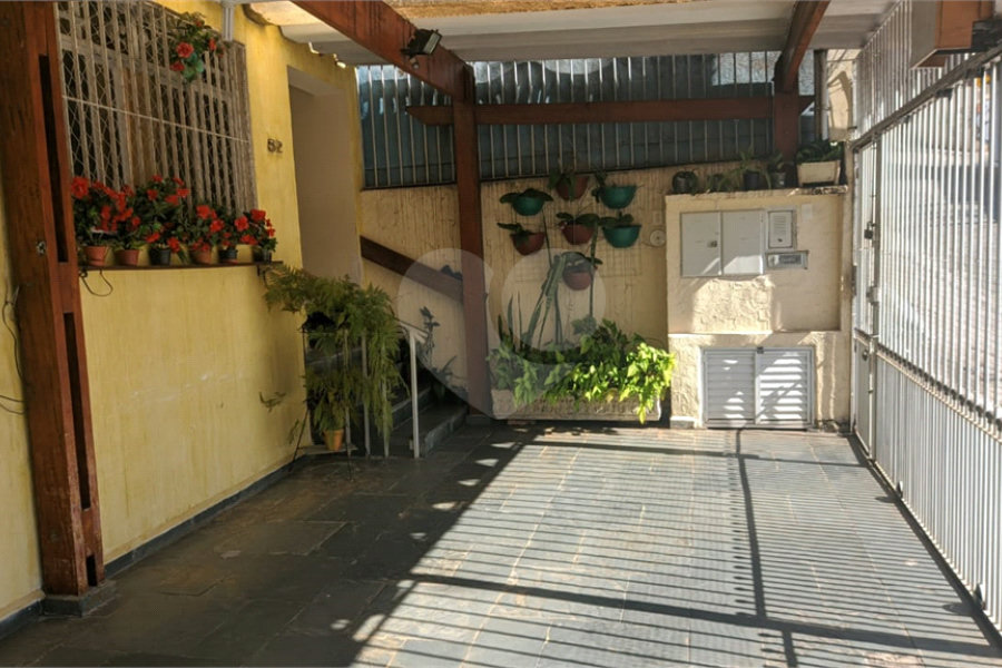 Sobrado à venda com 4 quartos, sendo 2 suítes,  em Santana, São Paulo, SP