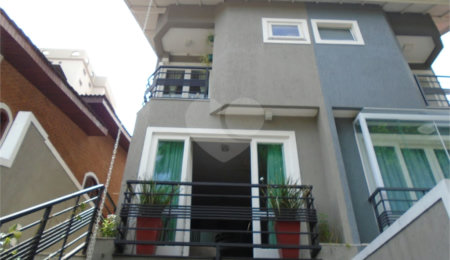 Sobrado à venda com 4 quartos, sendo 3 suítes,  em Jardim França, São Paulo, SP