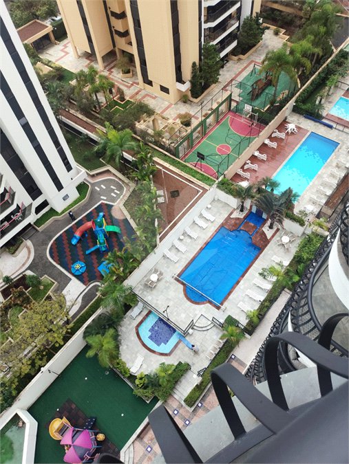 Apartamento à venda com 3 quartos, sendo 1 suíte, em Indianópolis, São Paulo, SP