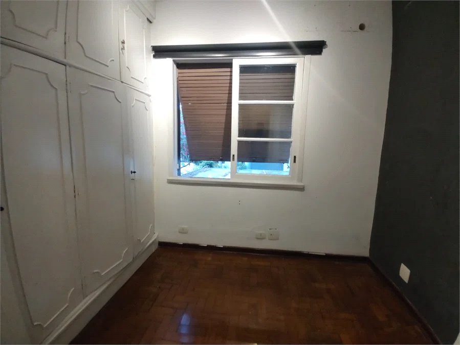 Sobrado à venda com 5 quartos, sendo 3 suítes, em Cidade Monções, São Paulo, SP
