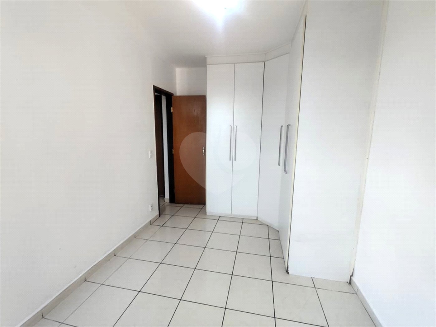 Apartamento à venda com 2 quartos em Sítio Pinheirinho, São Paulo, SP