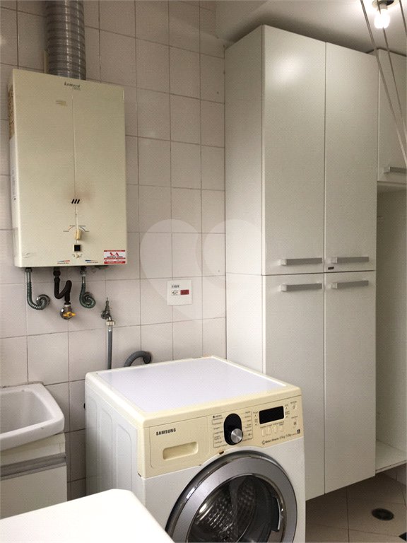 Apartamento à venda com 2 quartos, sendo 1 suíte, em Vila Pompéia, São Paulo, SP