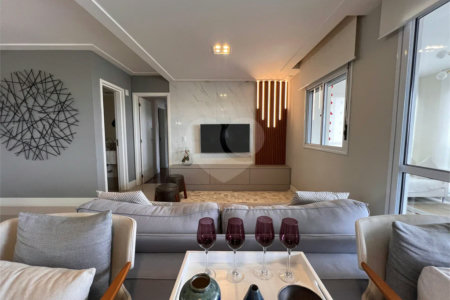 Apartamento à venda com 3 suítes em Santa Teresinha, São Paulo, SP