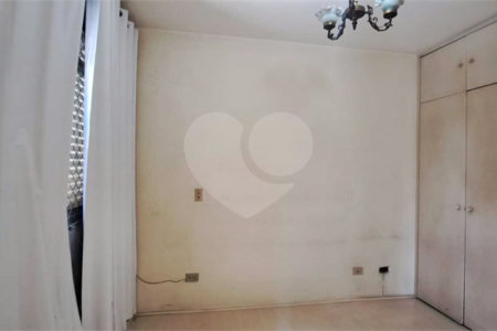 Apartamento à venda com 3 quartos, sendo 1 suíte, em Vila Uberabinha, São Paulo, SP