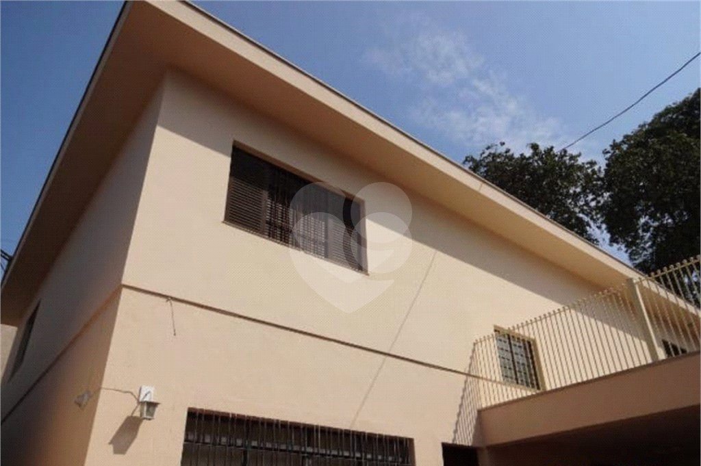 Sobrado à venda com 3 quartos, sendo 1 suíte, em Jardim São Luís, São Paulo, SP