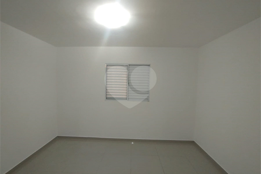 Casa à venda com 2 quartos no condomínio Vila Ajoá, Caieiras - SP