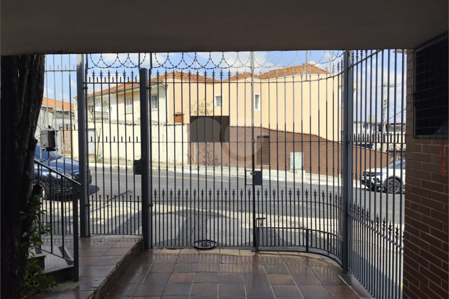 Sobrado à venda com 2 quartos em Vila Nivi, São Paulo, SP