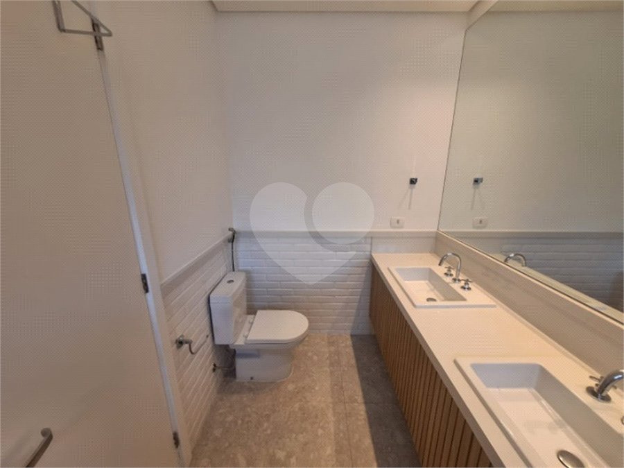 Casa à venda ou para alugar com 3 suítes no condomínio Boulevard Ibirapuera, São Paulo - SP