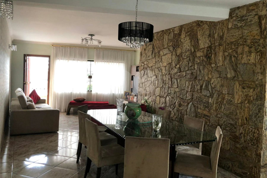 Sobrado à venda com 3 quartos, sendo 1 suíte,  em Vila Guilherme, São Paulo, SP
