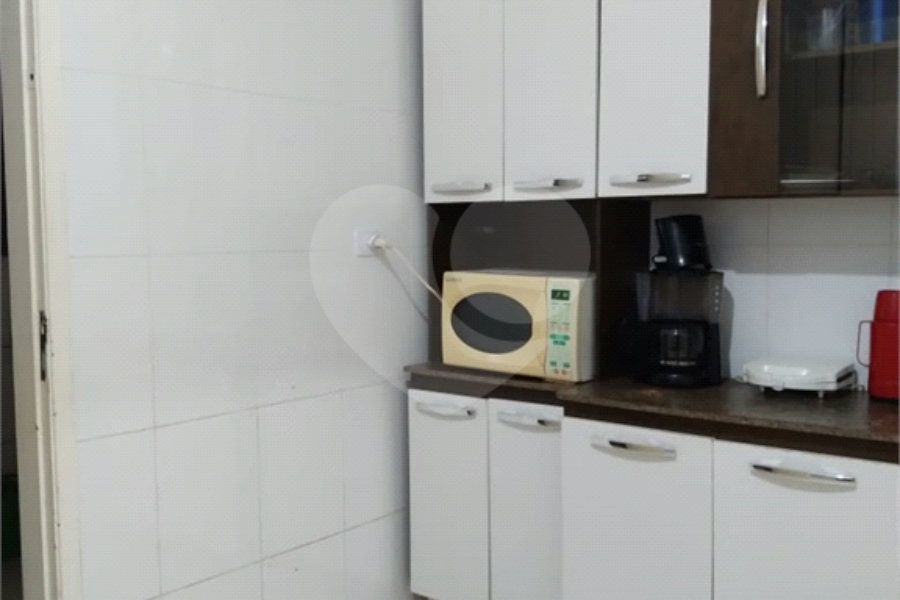 Sobrado à venda com 3 suítes em Horto Florestal, São Paulo, SP