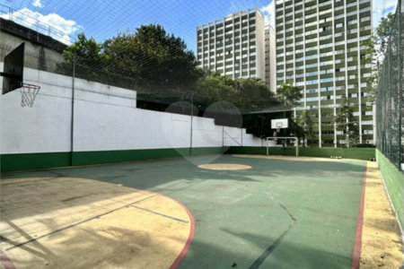 Apartamento de 105 m2, 3 dorms, 2 vagas livres em Perdizes