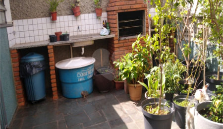 Sobrado à venda com 3 quartos, sendo 1 suíte, em Alto da Boa Vista, São Paulo, SP