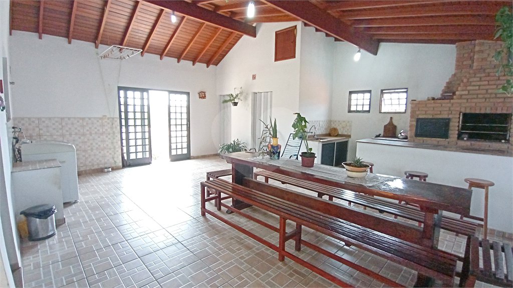 Chácara à venda com 3 quartos no Centro, Vinhedo, SP