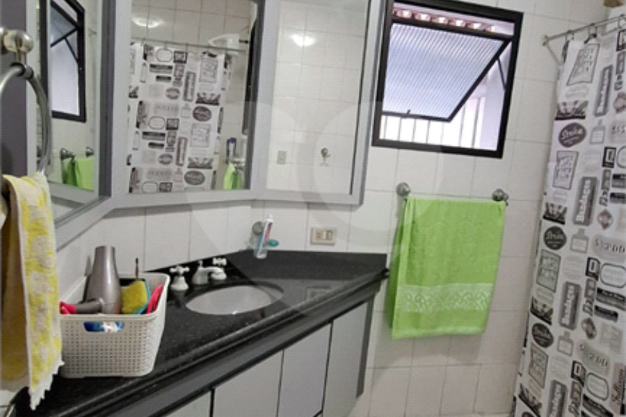 Sobrado à venda com 3 quartos, sendo 1 suíte, em Jardim São Paulo(zona Norte), São Paulo, SP