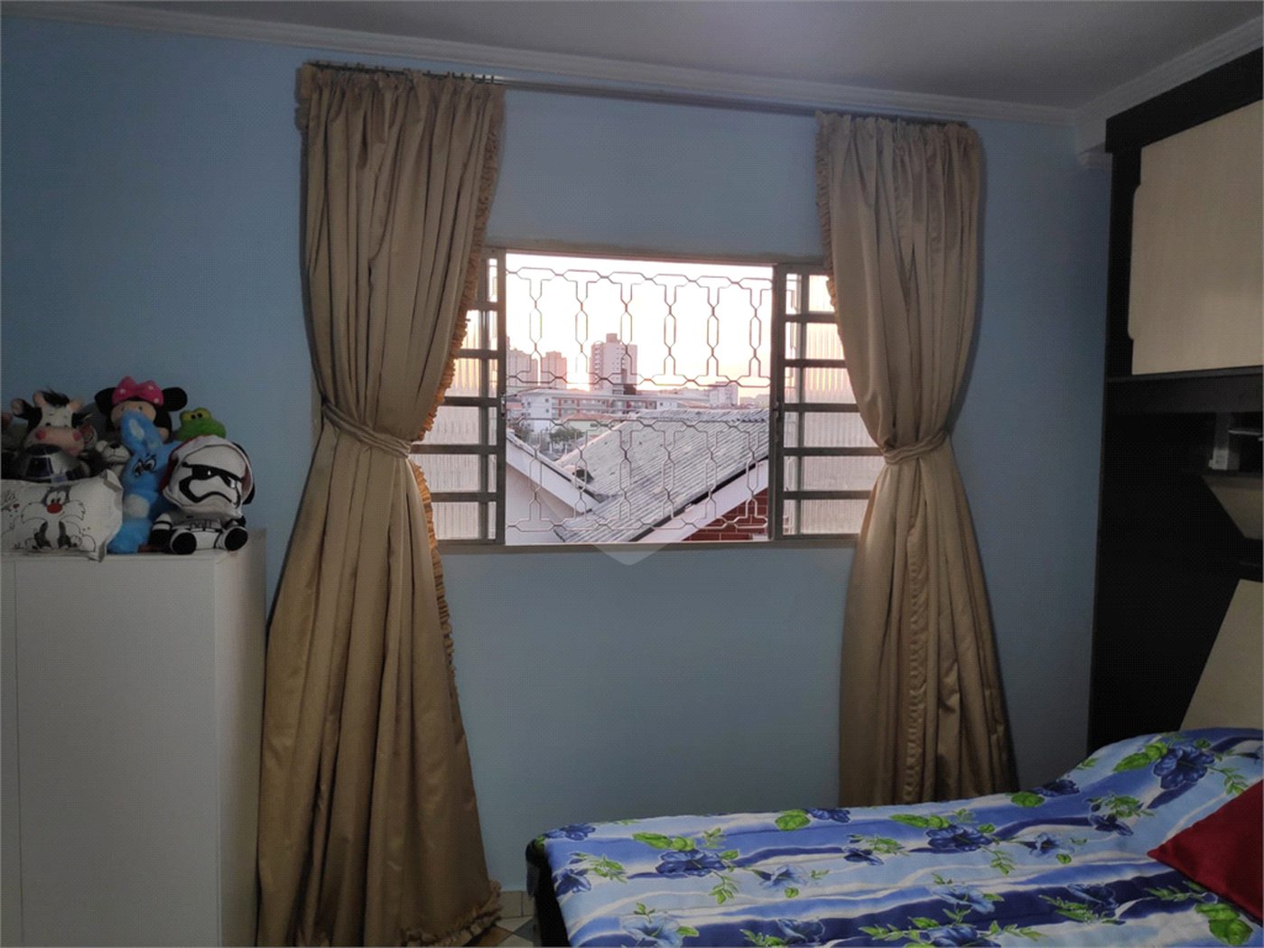 Casa à venda com 3 quartos, sendo 1 suíte, em Vila Nivi, São Paulo, SP
