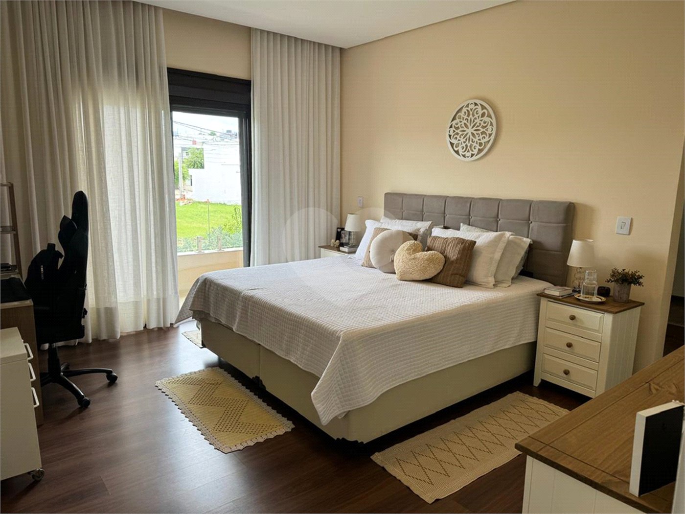Casa à venda com 3 suítes no condomínio Terras de São Francisco, Sorocaba - SP