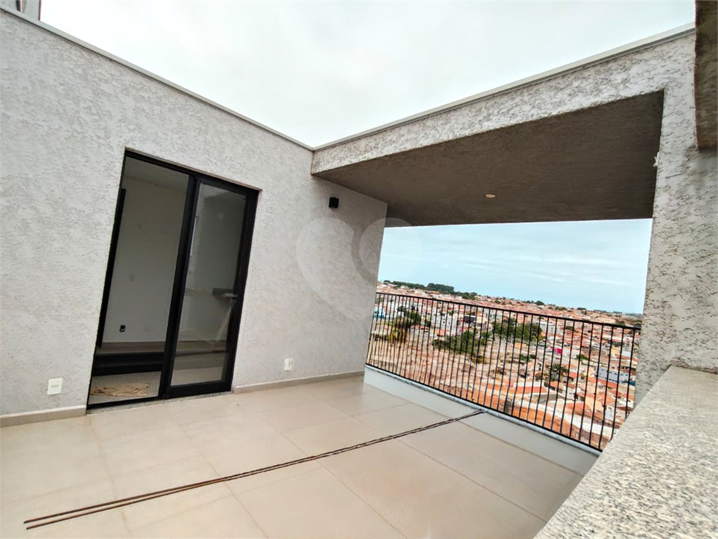 Duplex à venda com 2 quartos, sendo 1 suíte, em Vila Ginez, Itapetininga, SP