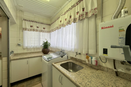 Apartamento à venda com 3 suítes em Campo Belo, São Paulo, SP