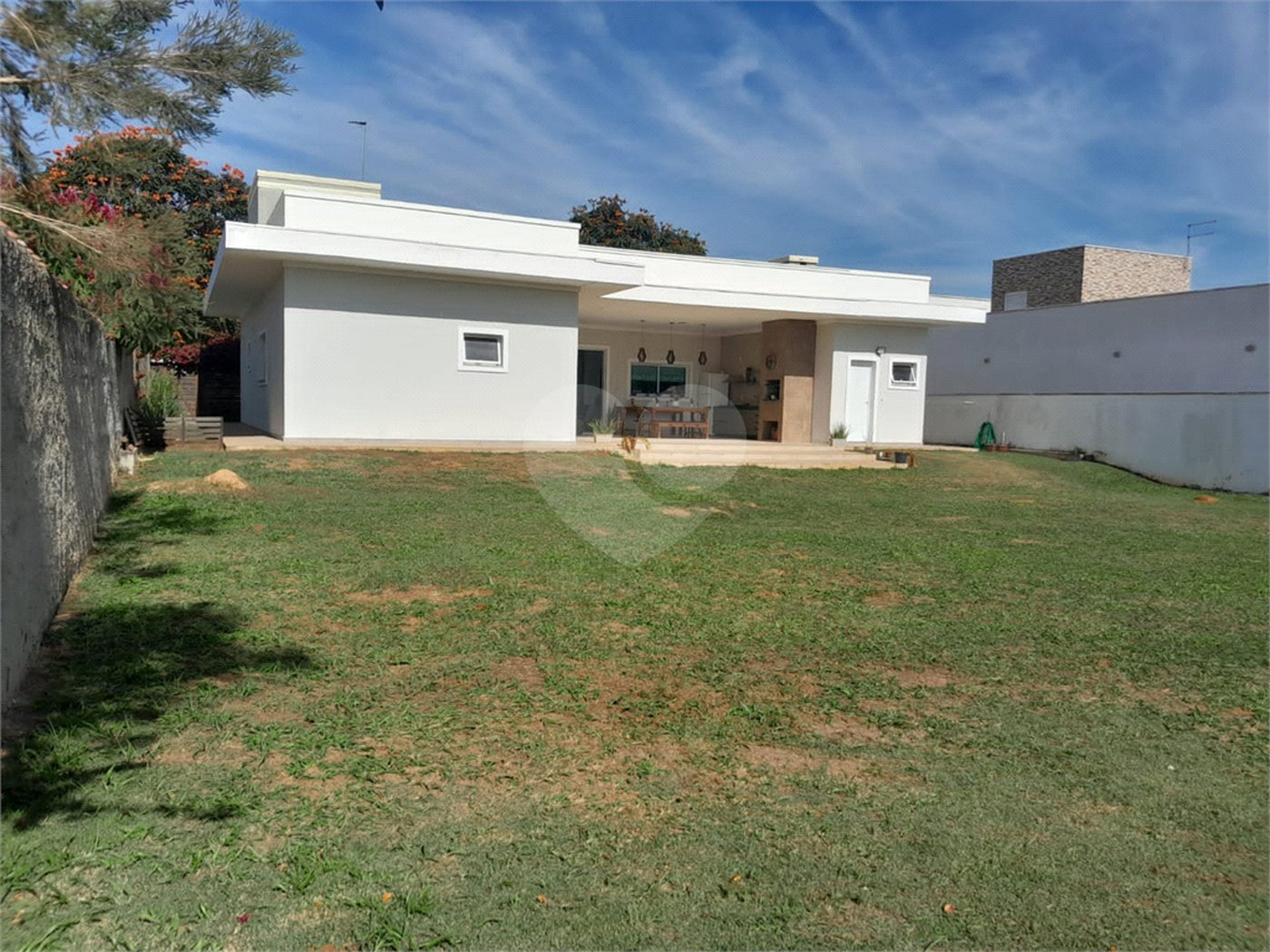 Casa à venda com 3 suítes no condomínio Village Ipanema 1, Araçoiaba da Serra - SP