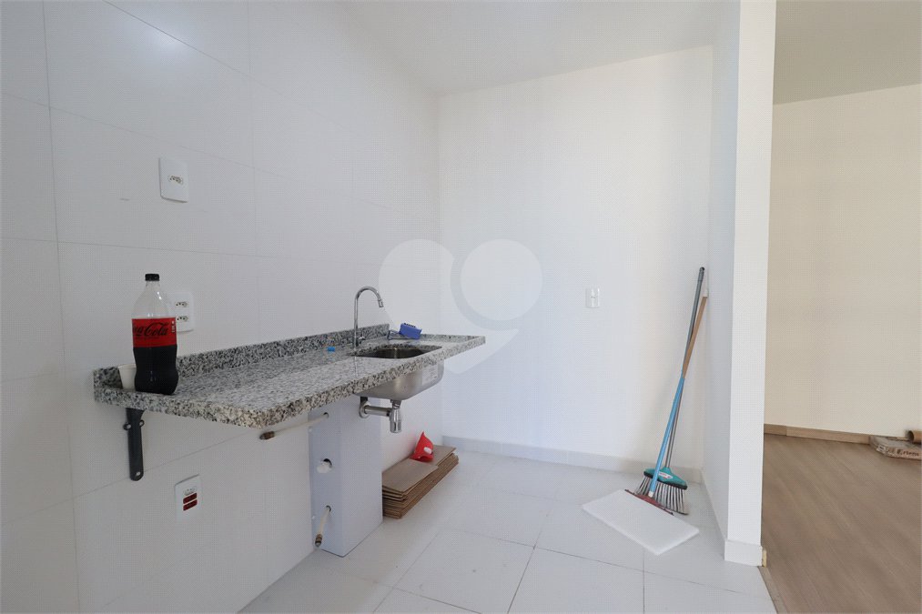Apartamento à venda com 3 quartos, sendo 1 suíte, em Vila Anastácio, São Paulo, SP