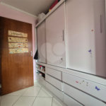 Casa à venda com 4 quartos, sendo 1 suíte, no condomínio Residencial Alto da Lapa II, São Paulo - SP