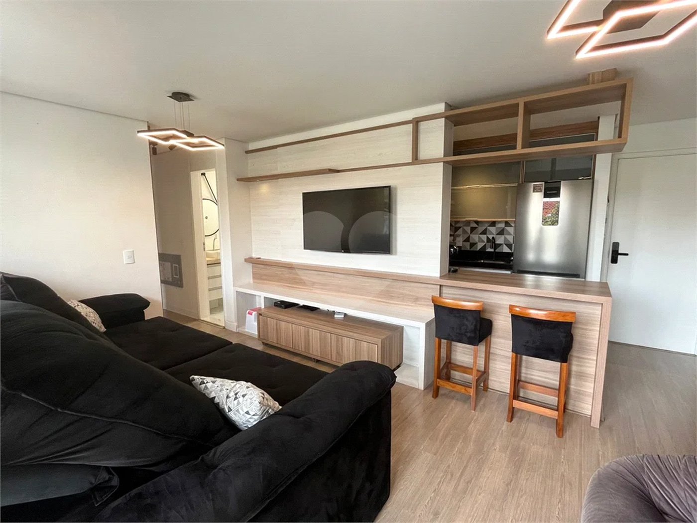 Apartamento à venda com 3 quartos, sendo 1 suíte, em Vila São Francisco, Hortolândia, SP