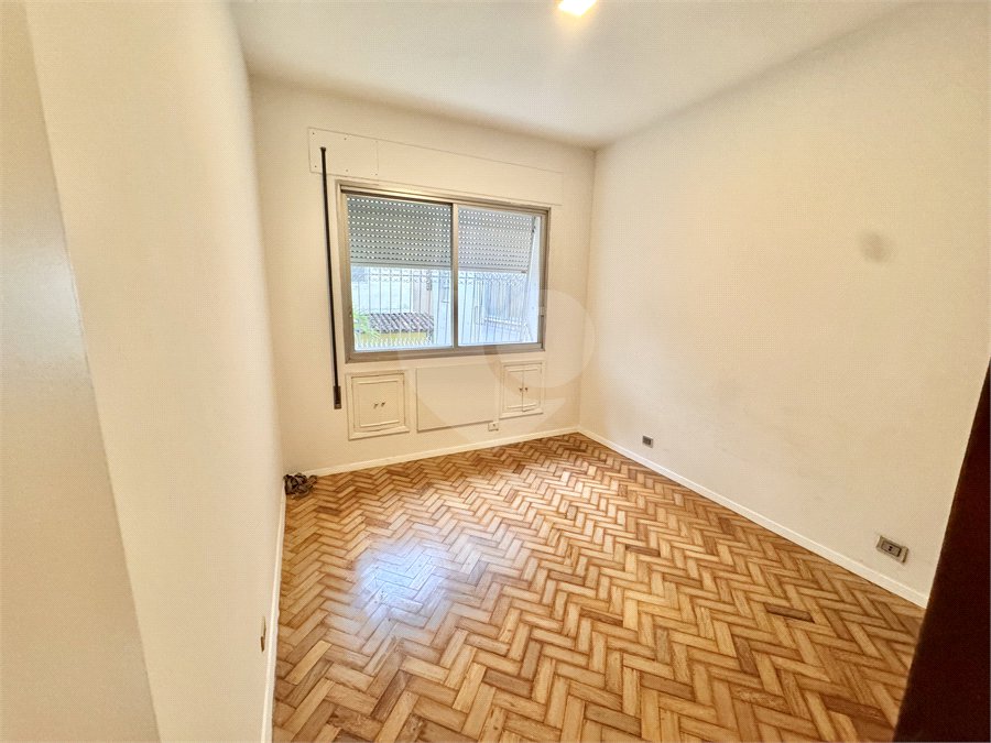 Apartamento à venda com 4 quartos, sendo 1 suíte, em Lagoa, Rio de Janeiro, RJ