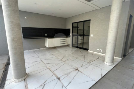 Sobrado à venda ou para alugar com 3 quartos, sendo 1 suíte, em Jardim dos Pinheiros, Atibaia, SP