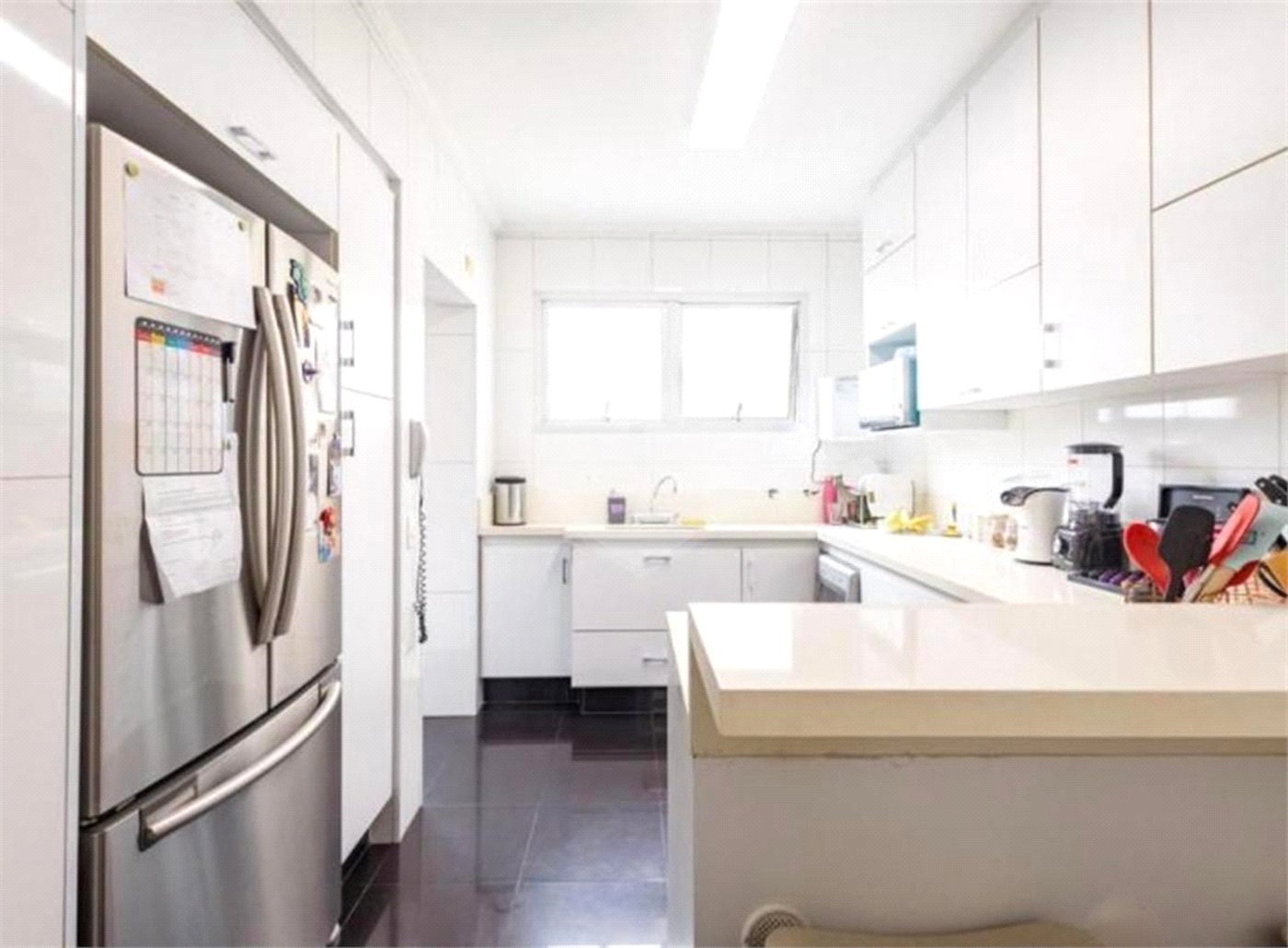 Apartamento à venda com 2 quartos, sendo 1 suíte,  em Jardim Paulista, São Paulo, SP