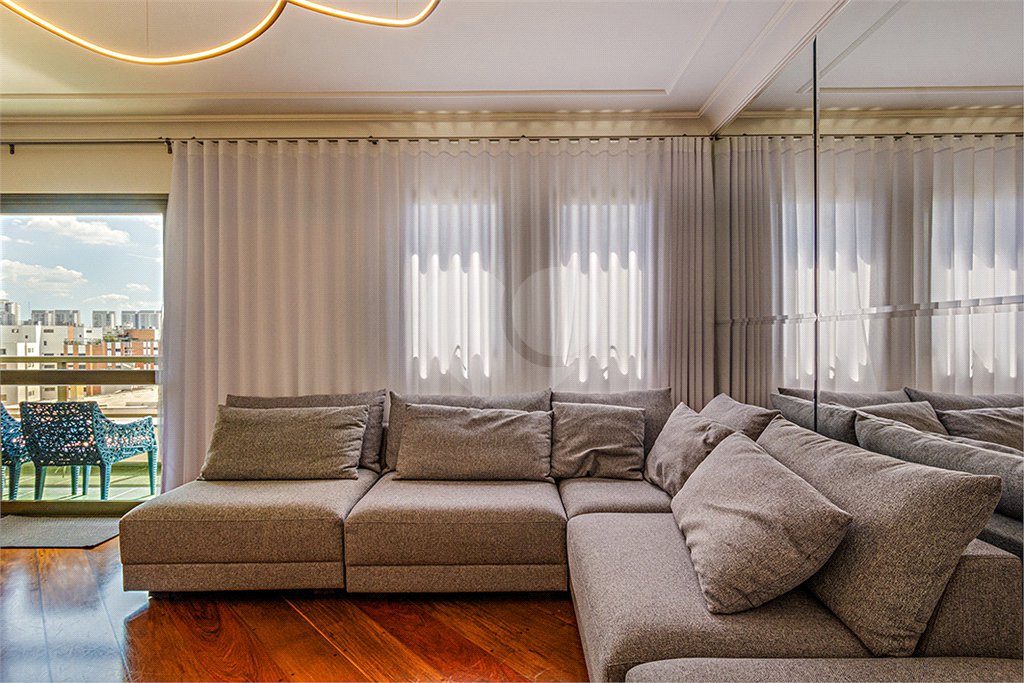 Apartamento à venda com 4 quartos, sendo 3 suítes, em Morumbi, São Paulo, SP