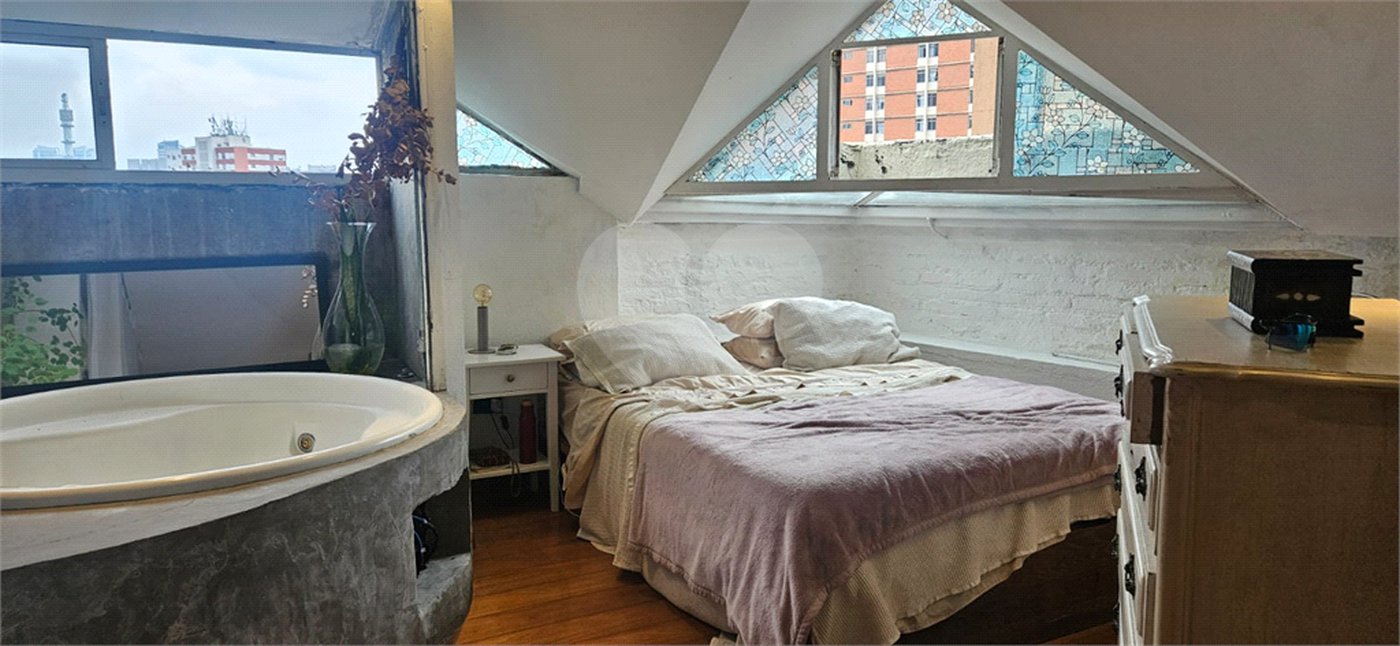 Apartamento à venda com 2 suítes em Santa Cecília, São Paulo, SP