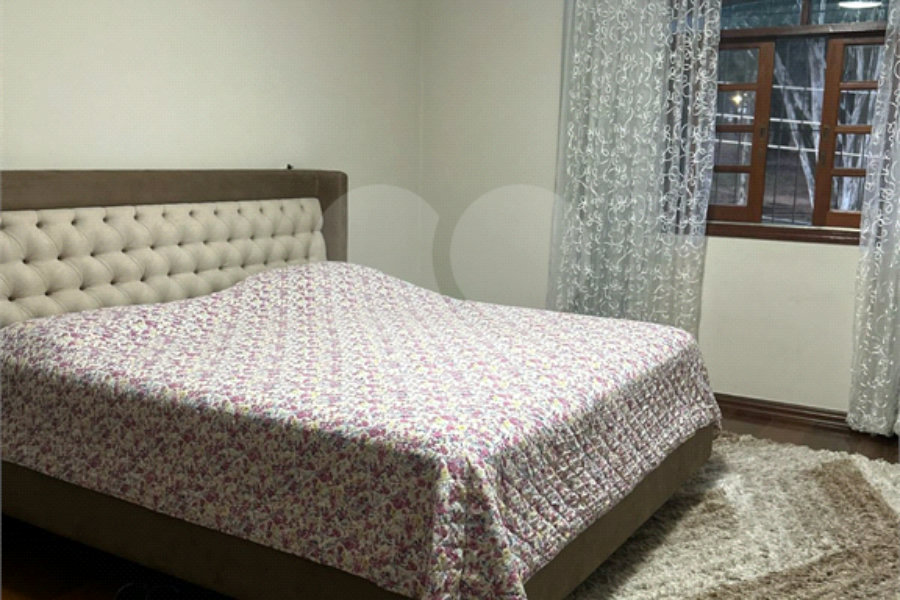 Sobrado à venda com 4 quartos, sendo 2 suítes, em Butantã, São Paulo, SP
