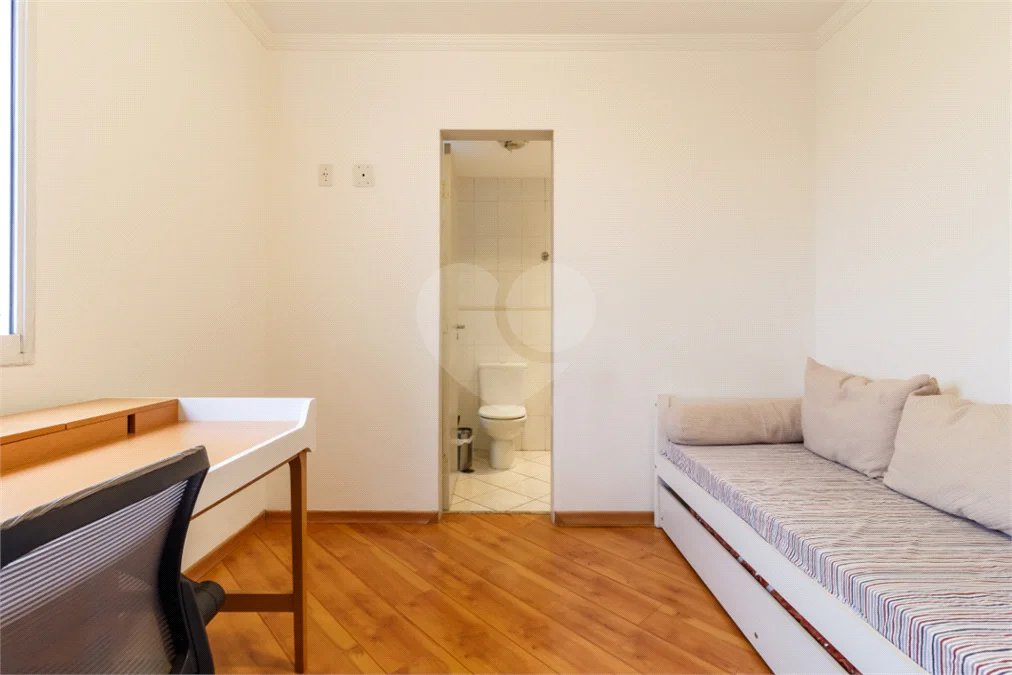 Vila Clementino - Apartamento na Rua Loefgren | 80 m² | 3 Dormitórios | 1 Suíte | 2 Vagas | Último Andar