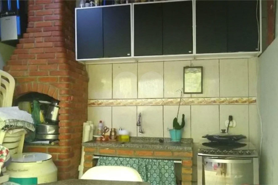 Sobrado à venda com 3 quartos, sendo 1 suíte, em Artur Alvim, São Paulo, SP