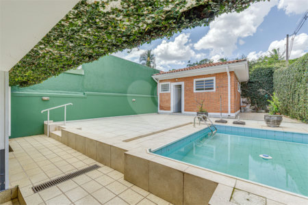 Casa Térrea à venda com 3 quartos, sendo 1 suíte,  em Alto da Boa Vista, São Paulo, SP