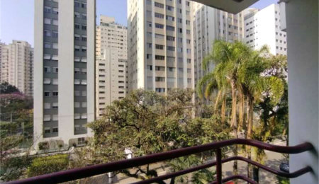 Flat à venda com 1 quarto em Moema, São Paulo, SP